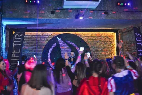 Imprezy i przyjęcia w Restauracji Magiczna Gruszka