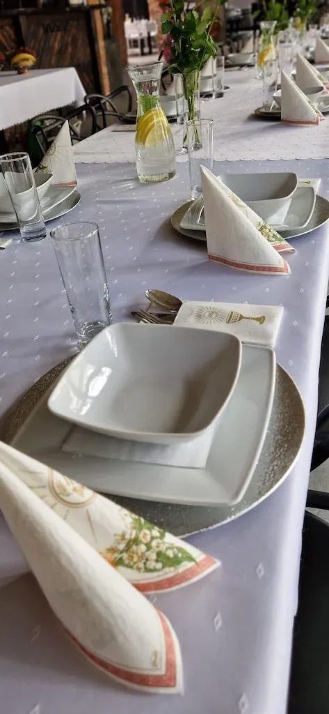 Imprezy okolicznościowe nad jeziorem w Lubniewicach