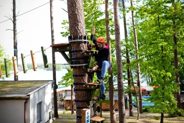 Park linowy Magic Jungle w Lubniewicach